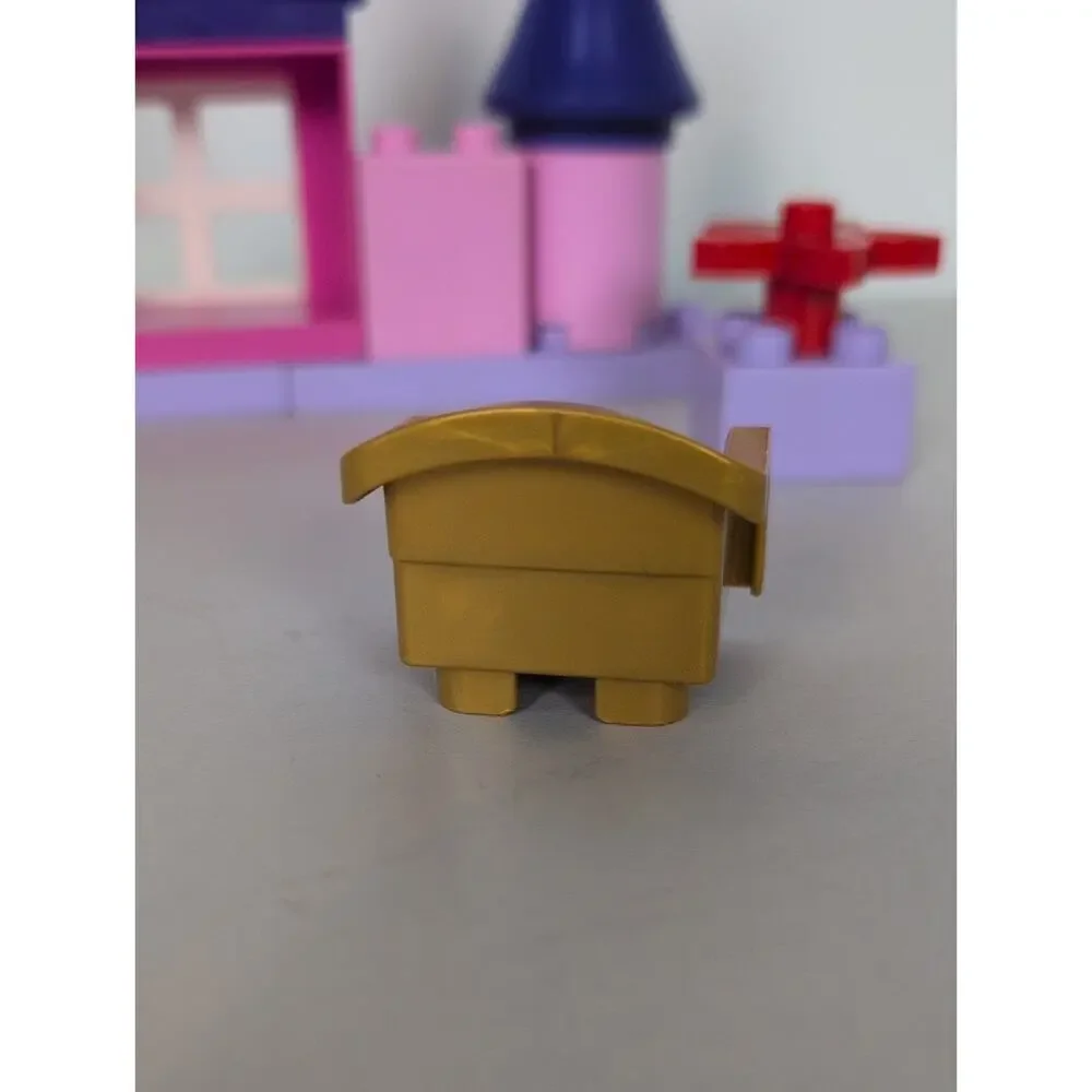 Disney Lego Duplo Sleeping Beauty's Room (incomplete)
